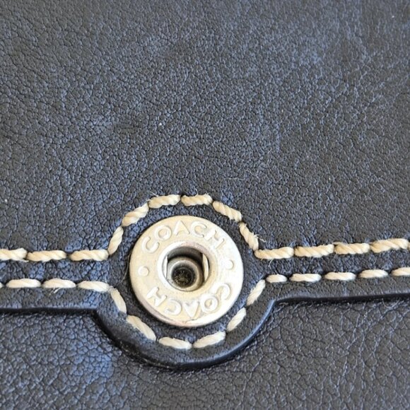 Vintage Coach Soho Y2K Clutch Wallet Trifold Buckle Black GUC - Picture 9 of 12